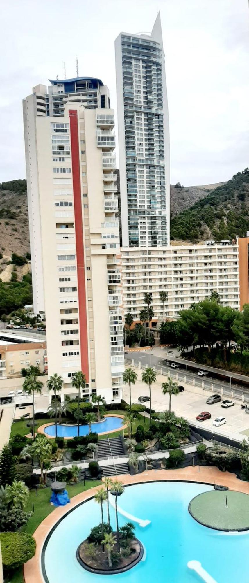 Vacanza Luxury Complex- Parking , Pool Only In The Summer , Rincon De Loix Apartment Бенидорм Екстериор снимка