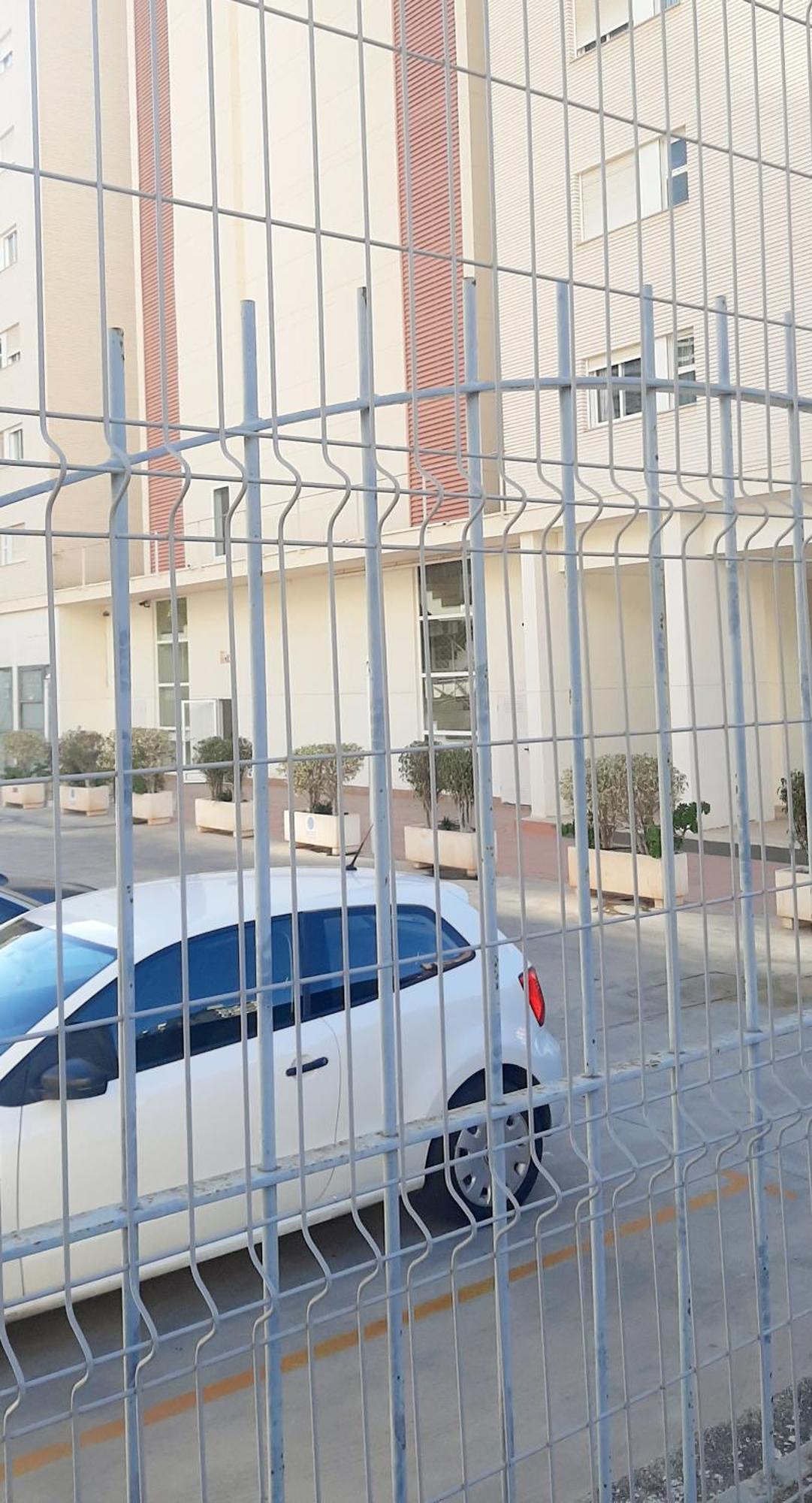 Vacanza Luxury Complex- Parking , Pool Only In The Summer , Rincon De Loix Apartment Бенидорм Екстериор снимка